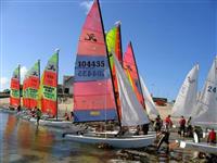 Centre nautique stages de voile accueil de groupes sur l'ile grande à Pleumeur Bodou