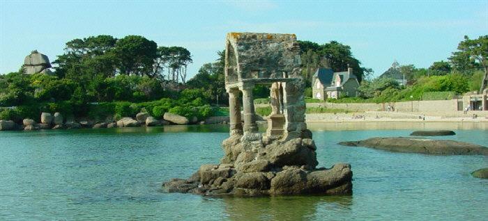 Location gite Ploumanach
