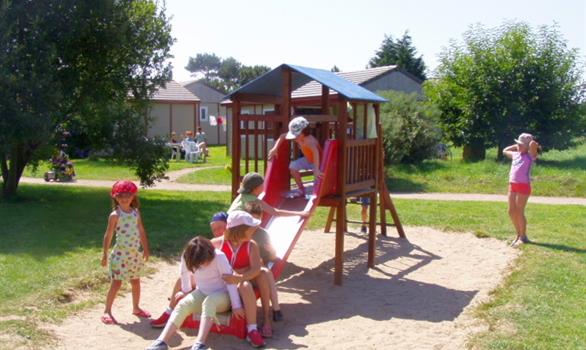 Aire de jeux pour les petits - Stereden, Village de Chalets