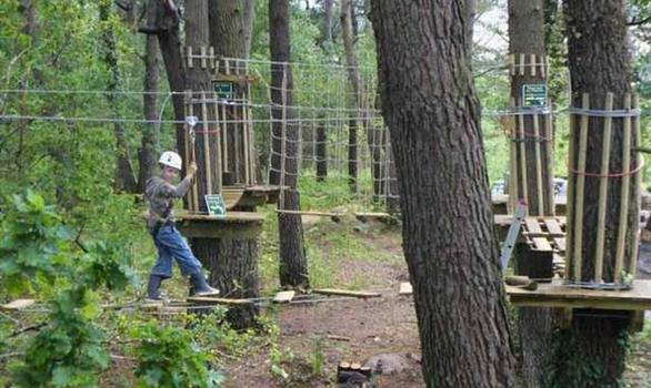 Le parc aventure de Pleumeur Bodou - Stereden, Village de Chalets