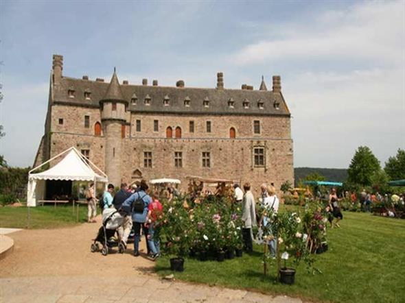 Château de la Roche Jagu en Bretagne - Stereden, Village de Chalets