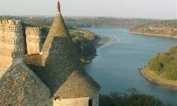 Chateau de la Roche Jagu dans les Côtes d'Armor - Stereden, Village de Chalets