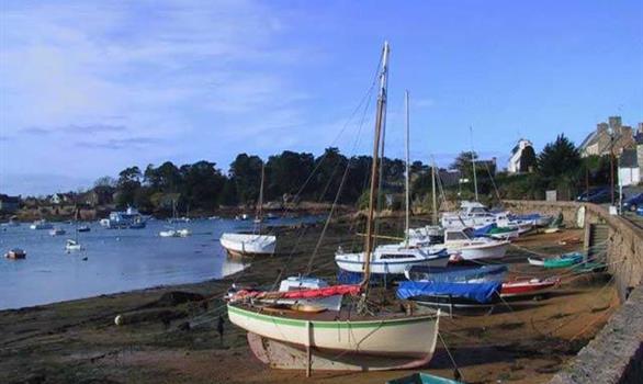 La Côte de Granit Rose en Bretagne - Stereden, Village de Chalets