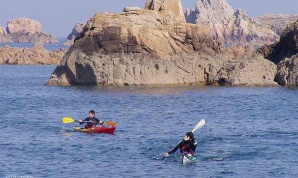 Loisirs nautique sur l'île de Bréhat - Stereden, Village de Chalets