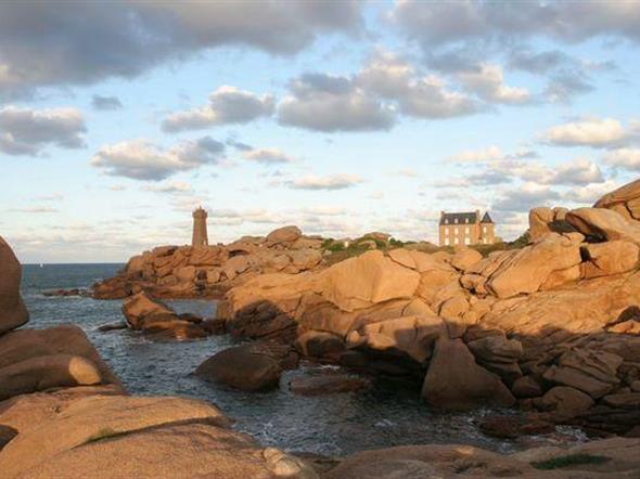 Côte de Granit Rose : le Grand Site de Ploumanac'h à PERROS-GUIREC - Stereden, Village de Chalets