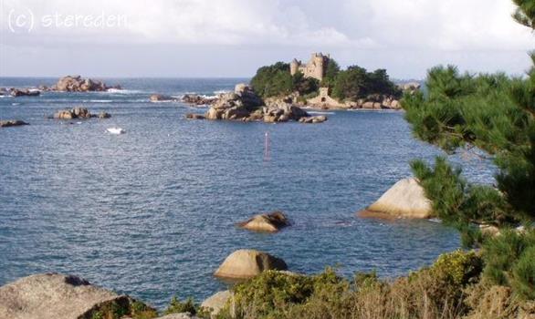 Ploumanach à Perros-Guirec en Bretagne - Stereden, Village de Chalets
