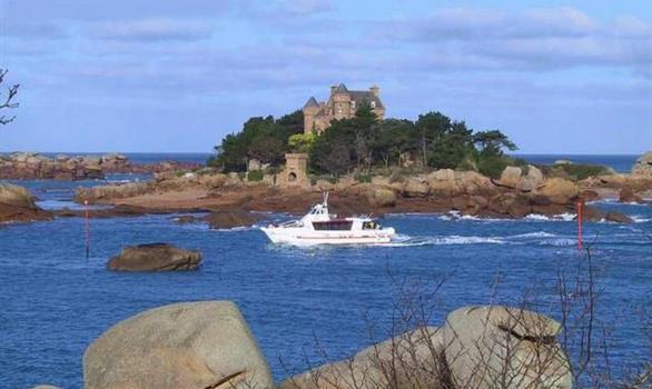 Ploumanach à Perros-Guirec en Bretagne - Stereden, Village de Chalets