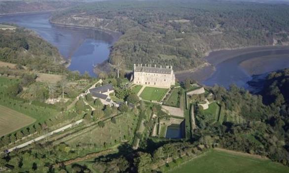 Le chateau de la Roche Jagu dans les Côtes d'Armor - Stereden, Village de Chalets