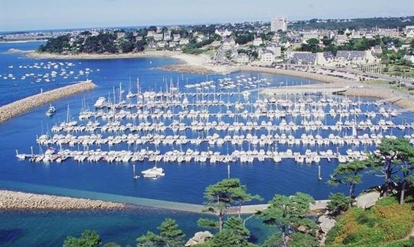 Trébeurden port de plaisance Côte de Granit Rose - Stereden, Village de Chalets