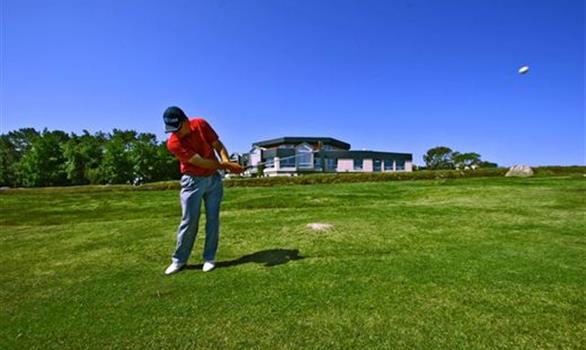 Pleumeur-Bodou : Golf 18 trous en bord de mer - Stereden, Village de Chalets