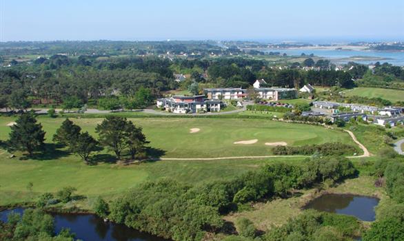 Golf 18 trous de Pleumeur-Bodou - Stereden, Village de Chalets