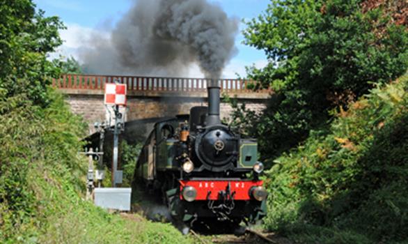 Le train à vapeur du Trieux, Paimpol-Pontrieux aller-retour - Stereden, Village de Chalets
