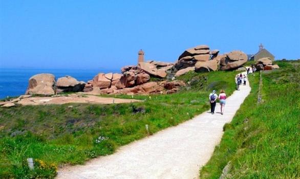 Perros-Guirec : Grand Site de Ploumanach - Stereden, Village de Chalets
