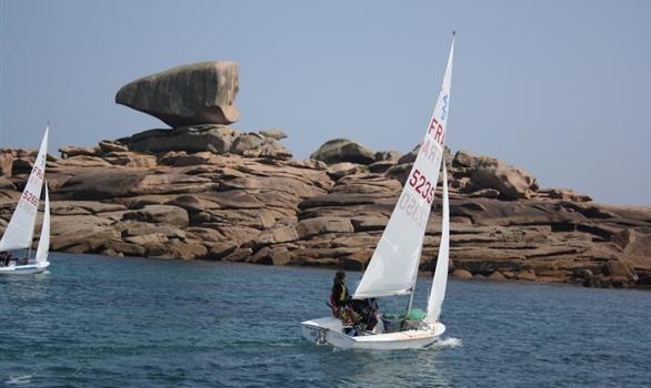 Activités nautiques : stages de voile et locations à l''île Grande - Stereden, Village de Chalets