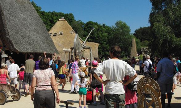Village Gaulois : jeux collectifs - Stereden, Village de Chalets