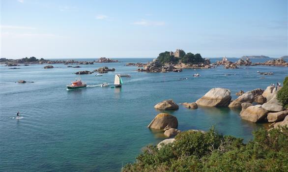 Grandes marées en Bretagne : Trégastel et la baie de Ploumanac'h - Stereden, Village de Chalets