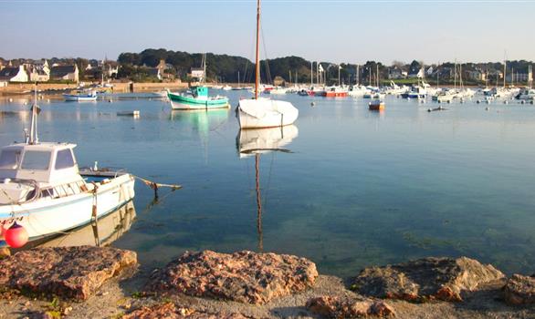 Grand Site de Ploumanac'h : le port - Stereden, Village de Chalets