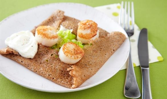 Galettes de blé noir, et aux noix de saint-jacques... - Stereden, Village de Chalets
