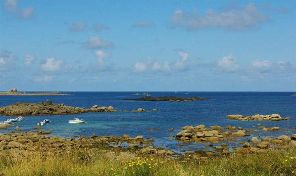 Côte de Granit Rose : Pleumeur-Bodou, plages de Landrellec - Stereden, Village de Chalets