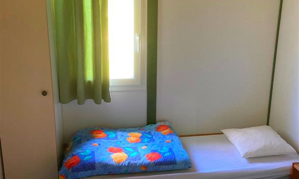 Chalet vert 4 personnes : chambre enfants - Stereden, Village de Chalets
