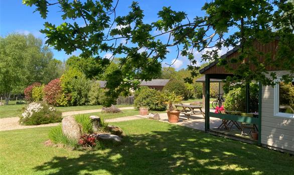 Calme sur place, dans une région riche en activités - Stereden, Village de Chalets
