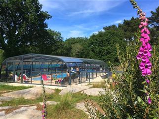 piscine chauffée et couverte - Stereden, Village de Chalets