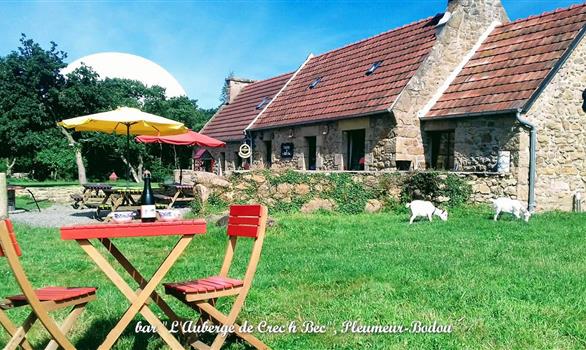 Restaurant voisin : l'Auberge de Crec'h Bec - Stereden, Village de Chalets