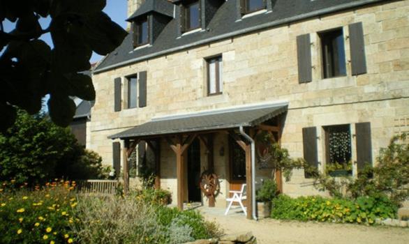 Restaurant à Pleumeur-Bodou : crêperie Contre Vents et Marées, à Landrellec - Stereden, Village de Chalets