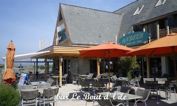 Restaurant à Pleumeur-Bodou : brasserie crêperie Le Bout d'l'île, à l'Ile-Grande  - Stereden, Village de Chalets