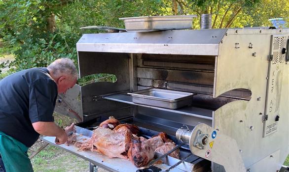 Cochon grillé - Stereden, Village de Chalets