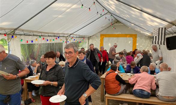 Repas avec traiteur - Stereden, Village de Chalets
