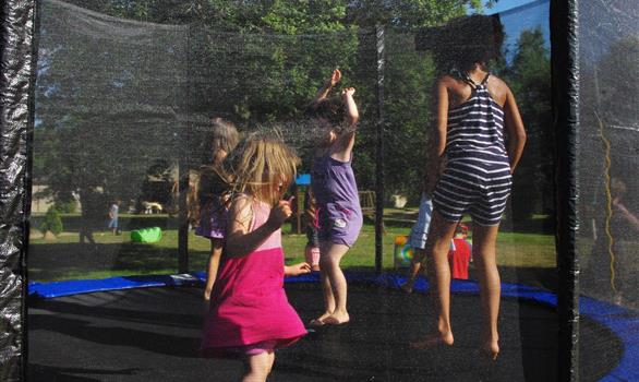 Jeux de plein-air pour les enfants - Stereden, Village de Chalets