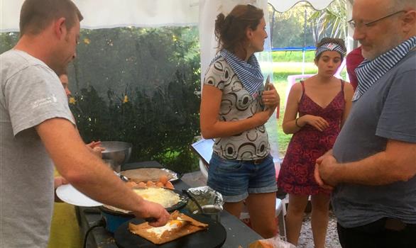 Les samedis soirs : galettes et crêpes - Stereden, Village de Chalets