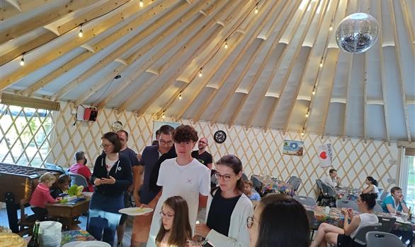 Salle de réception de type Yourte de 100 m² - Stereden, Village de Chalets